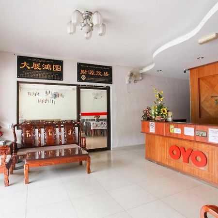 Oyo 89539 Hotel Siswa กัมปาร์ ภายนอก รูปภาพ