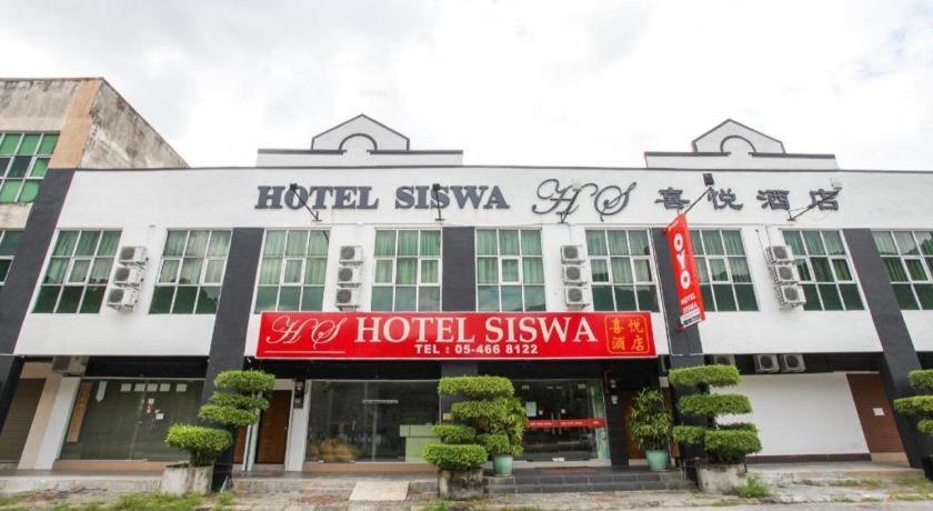 Oyo 89539 Hotel Siswa กัมปาร์ ภายนอก รูปภาพ